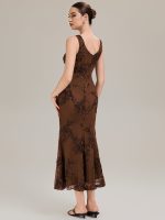 Deep V-Neck Embroidered Sleeveless Evening Dress - Image 4