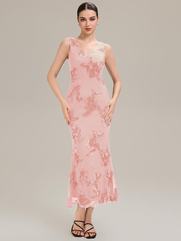 Deep V-Neck Embroidered Sleeveless Evening Dress - Image 12