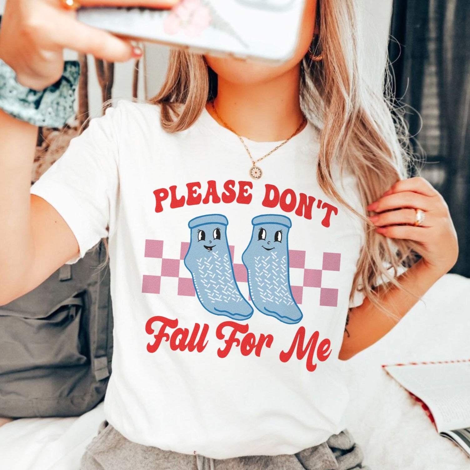 don_tfallformewhite Don't Fall For Me Grippy Socks T-Shirt - Image 3