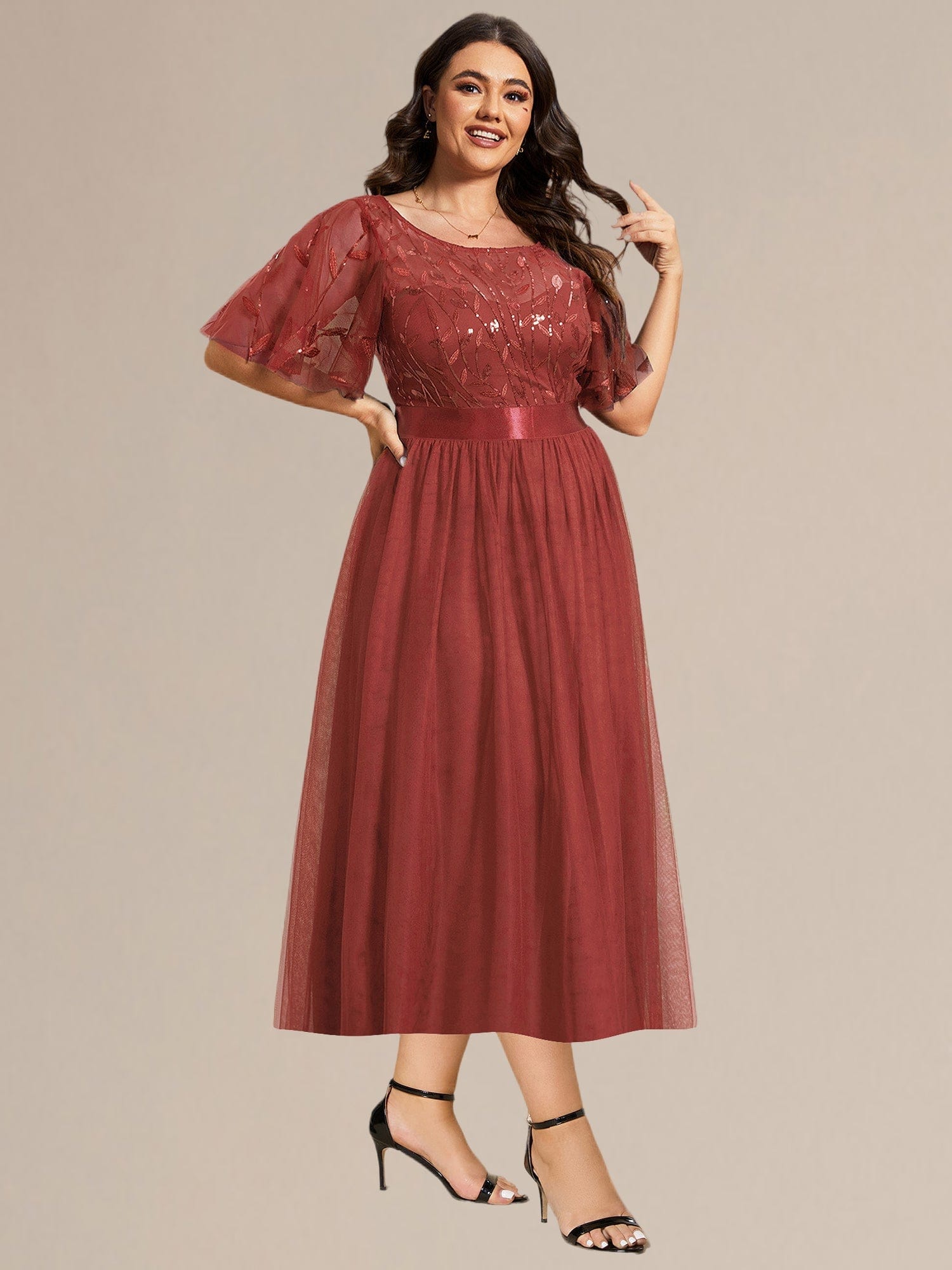 ee00906bo-pjt3_efab793a-90b0-4ee0-a010-1c8f75c00c35 Plus Size Sequin Leaf Midi Evening Dress - Image 18