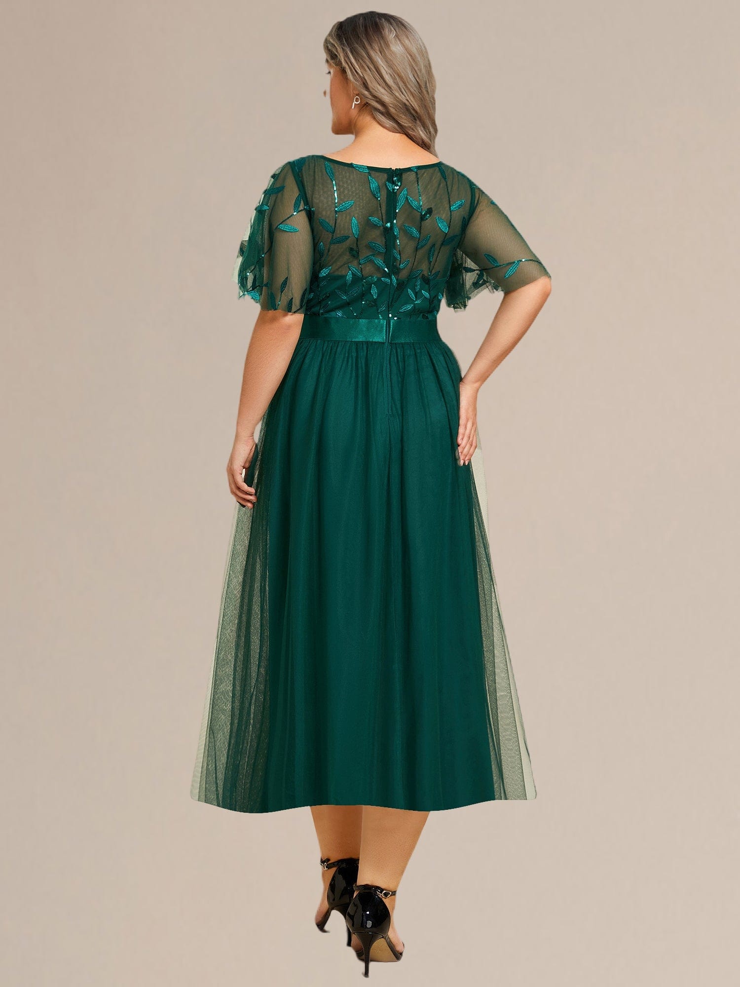 ee00906dg-pjt2_aa5eaa76-af41-44a7-b65e-f032de517e23 Plus Size Sequin Leaf Midi Evening Dress - Image 24