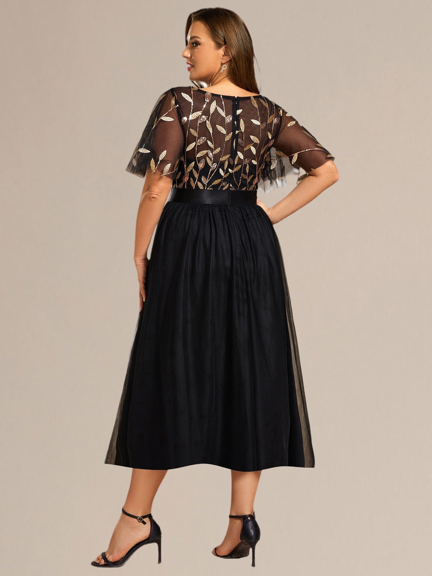 ee00906kg-pjt2_ecff7761-8e1c-4df4-9606-0062ebc47fbf Plus Size Sequin Leaf Midi Evening Dress - Image 28