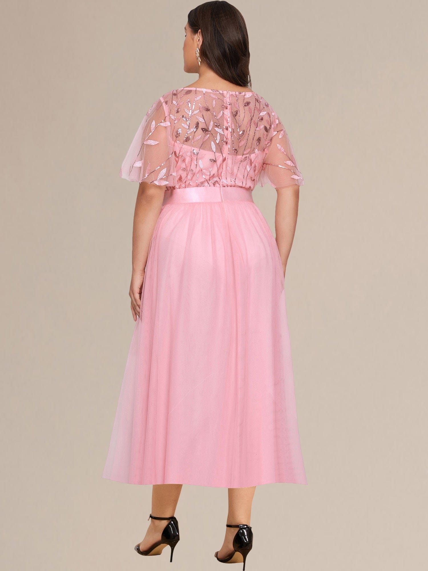 ee00906pk-pjt2_2343b496-15b9-45a8-aae0-848535267f4f Plus Size Sequin Leaf Midi Evening Dress - Image 50