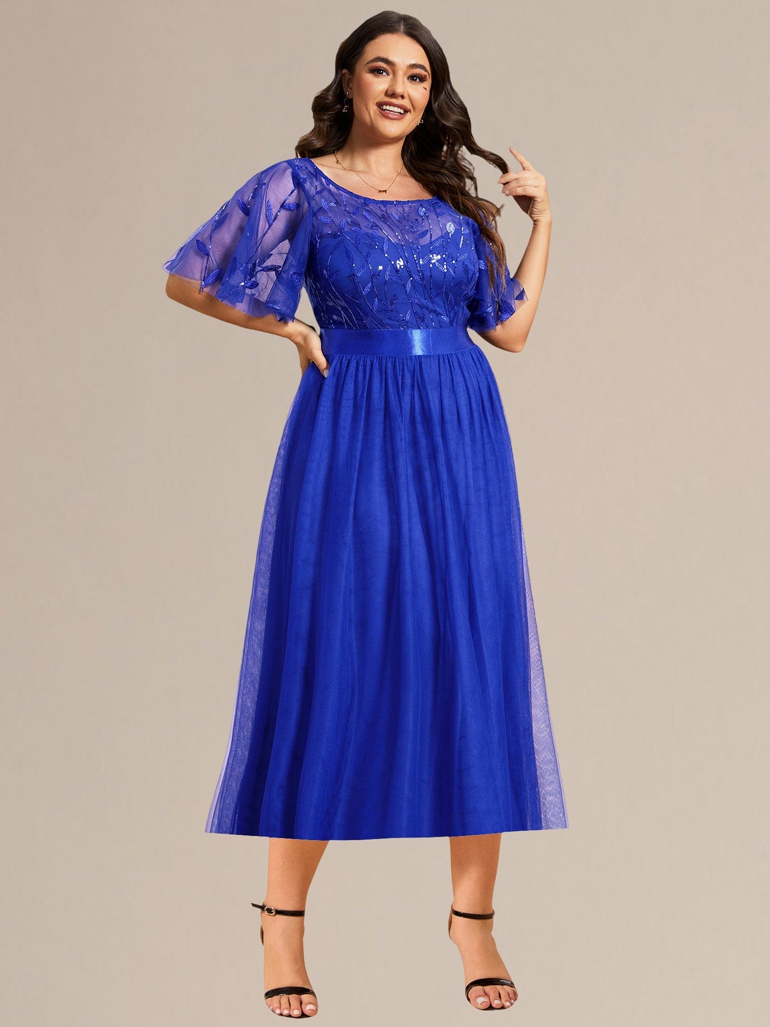 ee00906sb-pjt3_1533e934-7642-4fa1-8bc8-646ba8f2efbc Plus Size Sequin Leaf Midi Evening Dress - Image 55